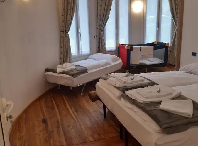 Rondolost Han/Misafirhane