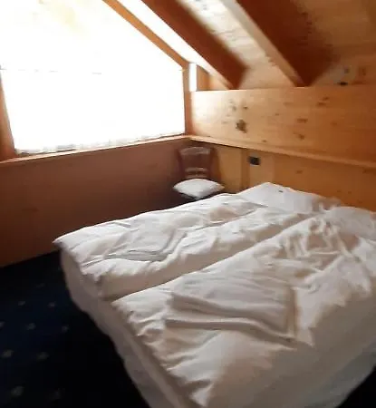 Rondolost אורחן *